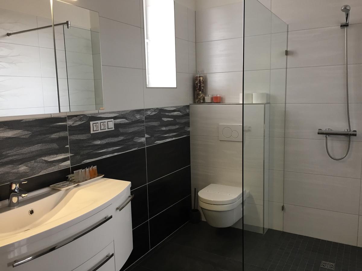 Apartman Za Radnici Valtice Buitenkant foto